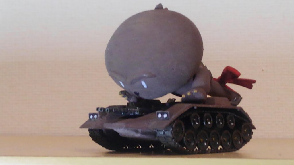 第7弾「恐竜戦車ッガイ」ウルトラセブンより「恐竜戦車」を製作。子供の頃作ったマゼラアタックの下半分が出てきたので、ポリキャップを無くしてしまったプチッガイを載せたらサイズピッタリでした(^o^)