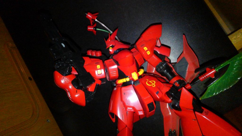 全塗装してるとパーツの退色が余り見られないものですね(o^-')b !
隣で発見された無塗装な出土品は白色が黄ばんでました(;´д｀)