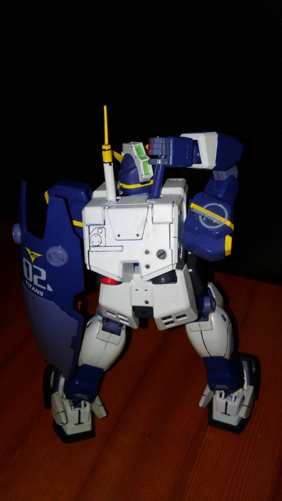 流石に特徴的なバックパックは再現出来なかったのでチョバムアーマーでお茶濁す(笑)