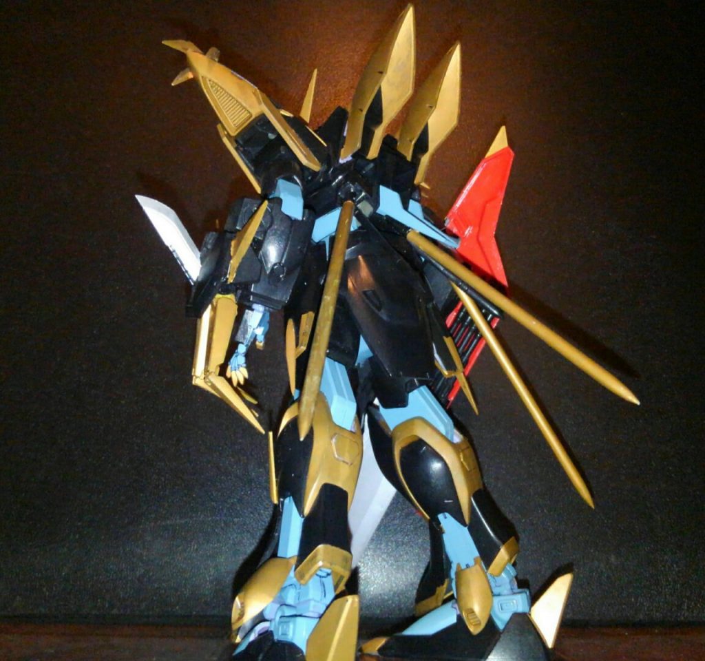 グレイプニールはスモールシールド機能を追加して爪を並列に。
両翼尾翼も鋭く研いだブレードで追加したので割と凶悪です( ・∇・)