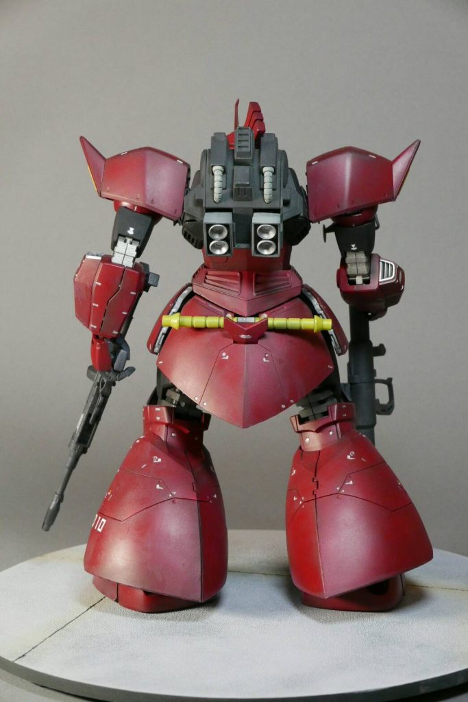 肘のディティールは、エナメルで細かく塗分け、バックパックは、ver1から採用