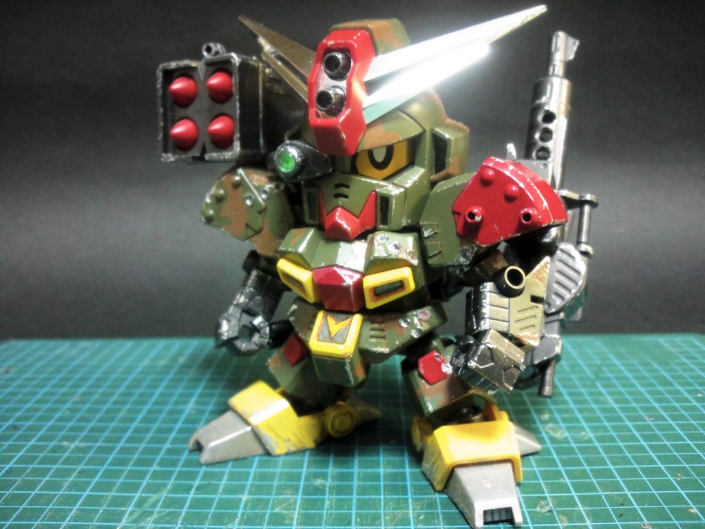 緑のボディにレッドショルダー、最高ですね