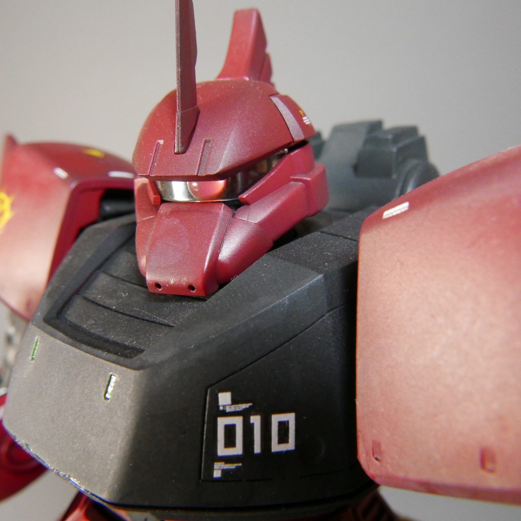 モノアイ差し替え