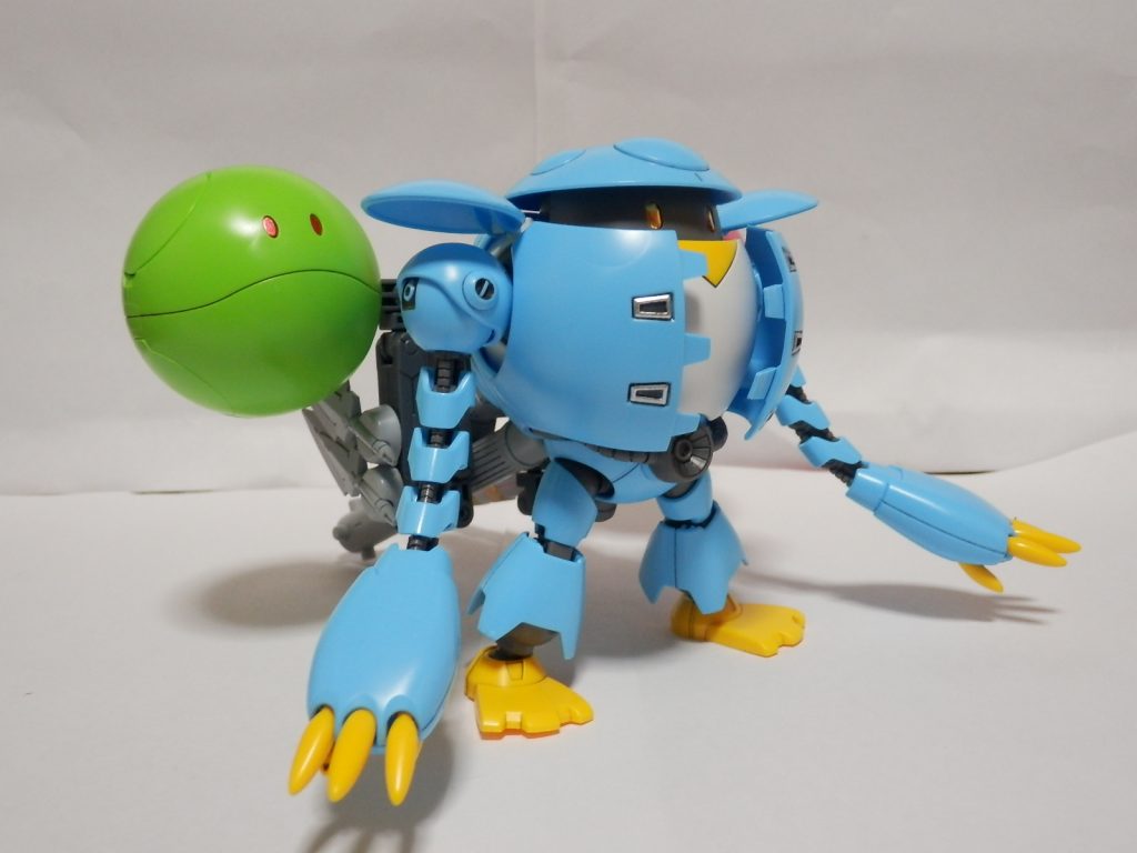 『右翼ヲ守護セシ緑色ノ丸イ悪魔(グリーン=ライト=スフィア=デーモン)』
原初の『丸い悪魔』を模した始まりのハロウェポン。
その丸まりっぷりと転がりっぷりはありとあらゆるものを粉砕するゾっ!