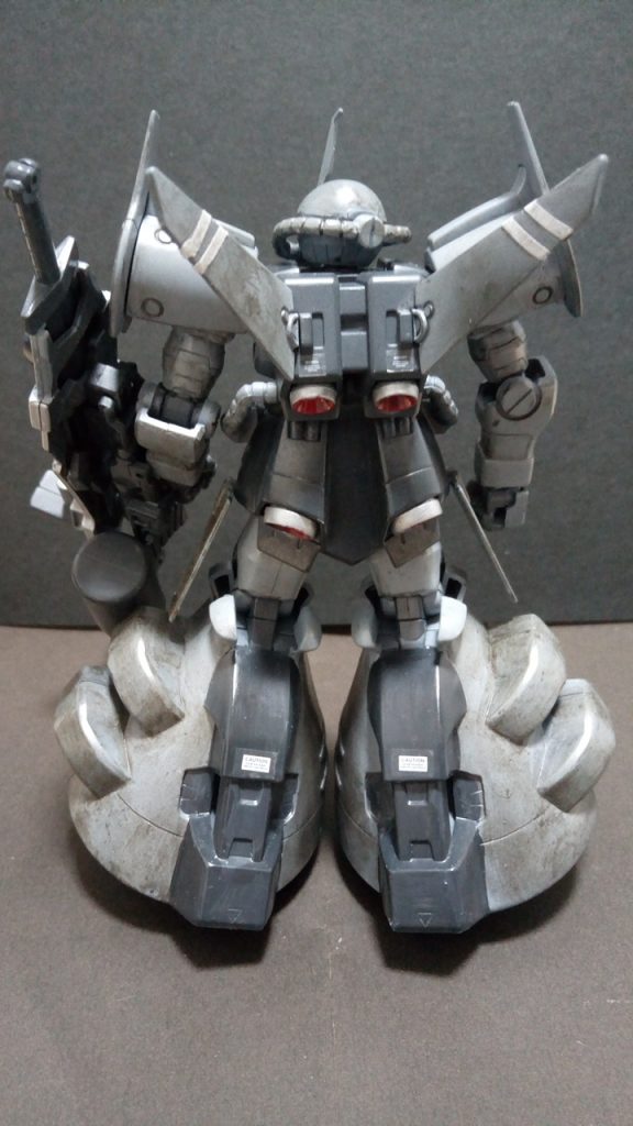 特徴あるランドセル
脚部の熱核ジェットまで列になってる