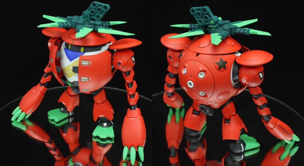 自作デカールは胸部に会社名のロゴ、肩の付け根にはジョースター家よろしく緑の☆印、背面下部の丸モールドと肩アーマーには破線の丸を作成し、貼り付けました。
他にも色々作ってたんですが、赤の下地では発色できない物が多かったので今回は断念!