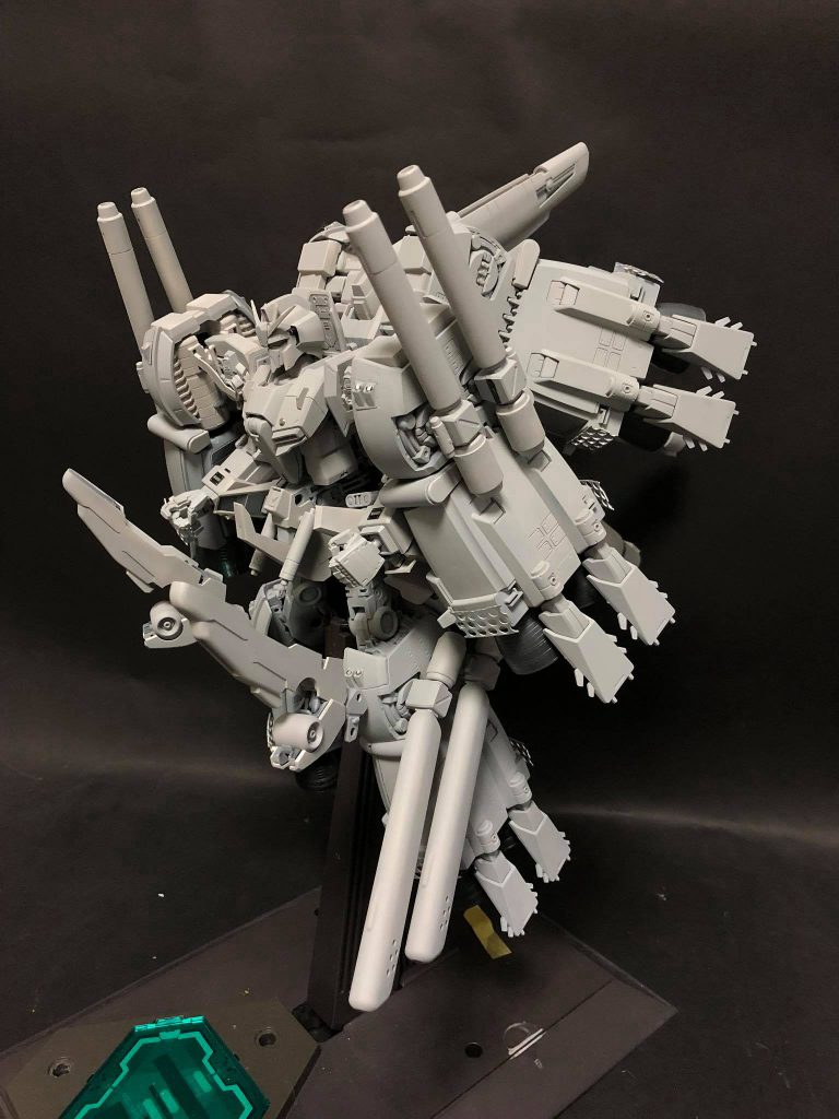 サフ状態。いろんなMGのミキシングです。