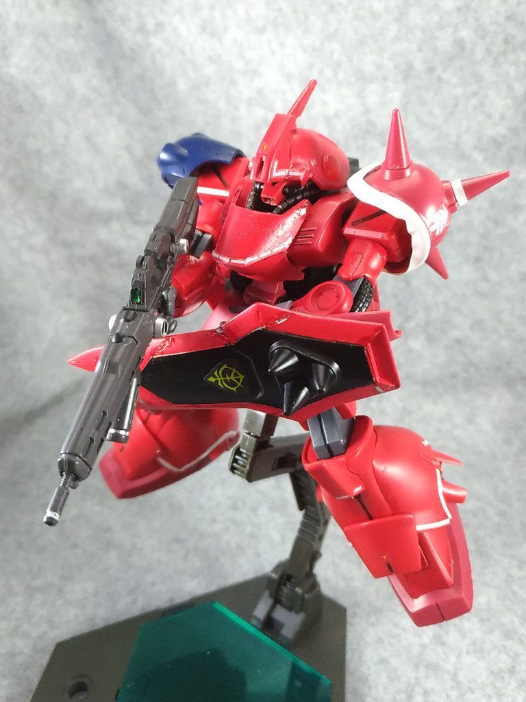 盾はザクヲのものを、ライフルはU.C.ARMS GALLERYのものです。