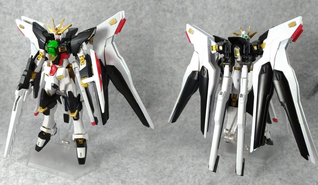 背負い物にビルドブースターのパーツとバルバトスの膝関節を使用しています。
盾は旧キットのDX