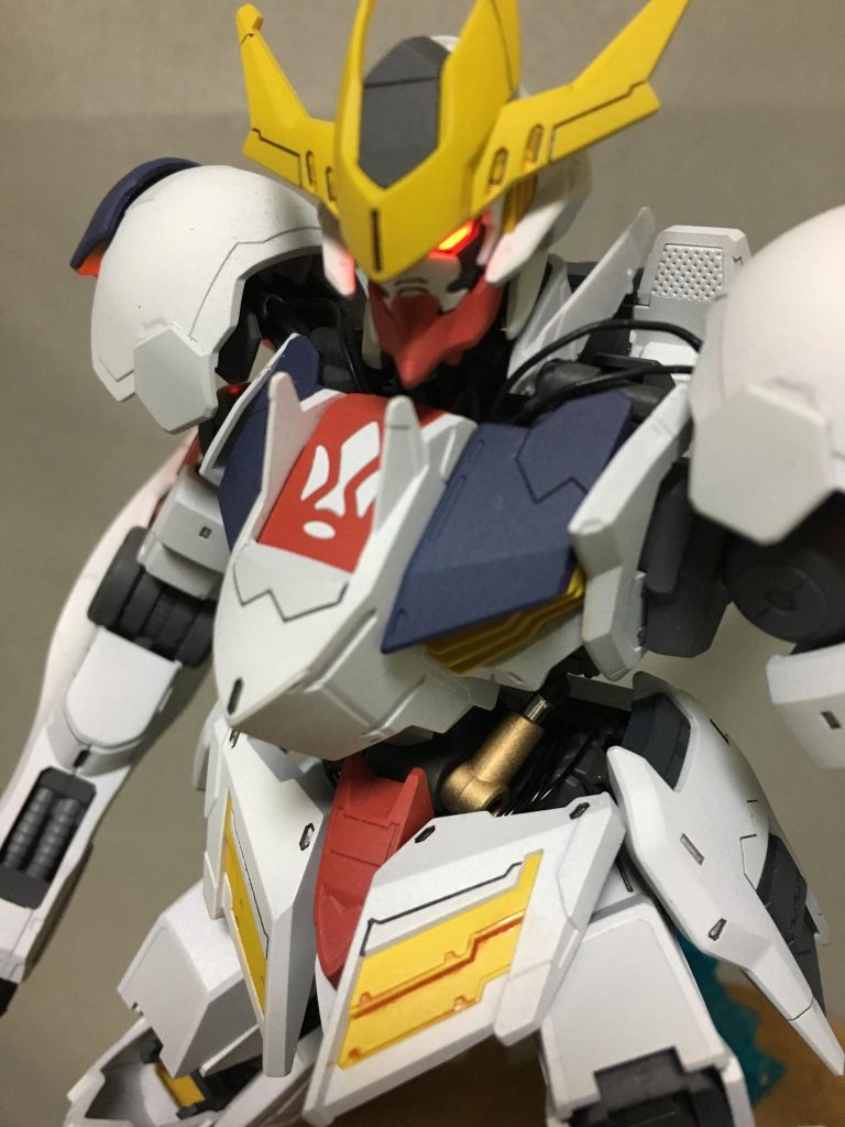 フレームをコードを使用してディテールアップした。見えないけどね(^^;