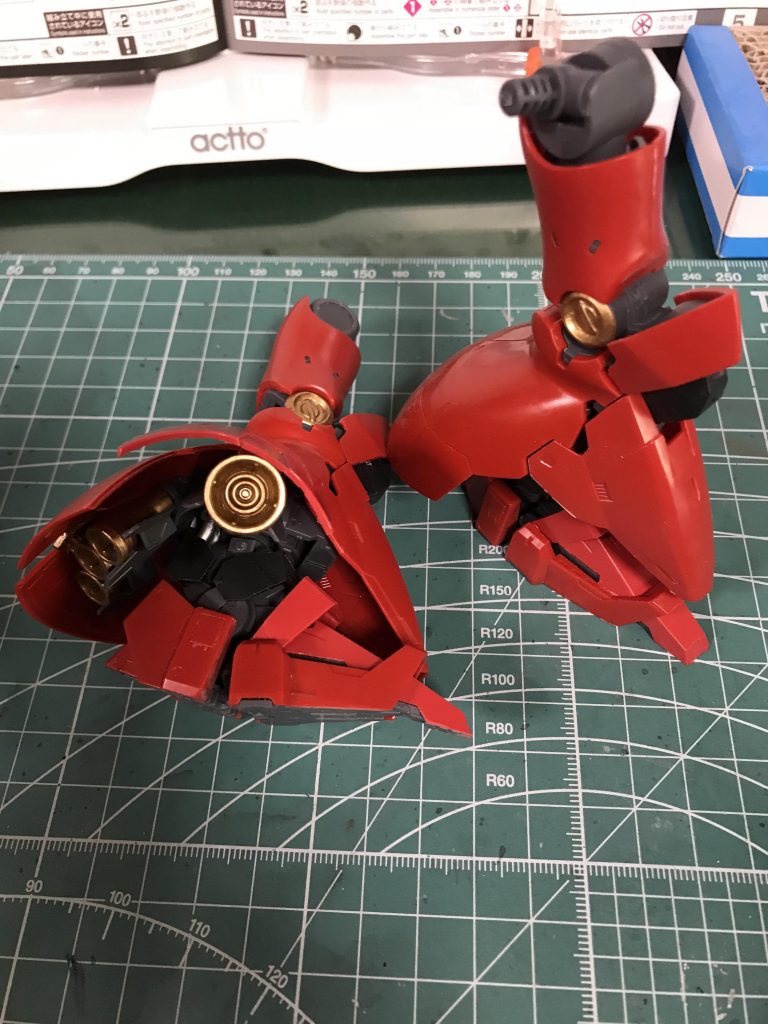 バーニヤ　ゴールドで塗ります（´ 3｀)