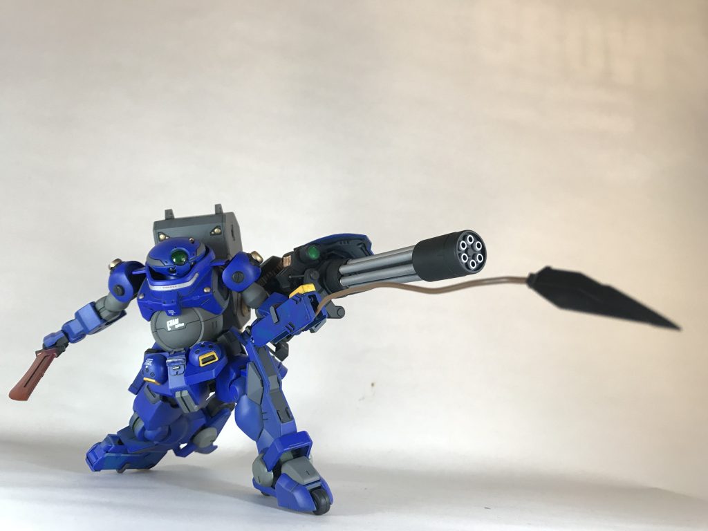 〜グリモア・キュアノス改〜
少改造を施した状態。ヒートマチェットを装備し、接近戦を強化。また、脚部のクローをアンカーワイヤーに変更している。
少し強くなりランクもDランクになるが、マスダイバーにブレイクデカールを勧められて断り、コテンパンにされる(笑)