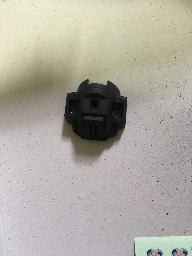 接続ユニットはHGザクウォーリアのボディを加工。