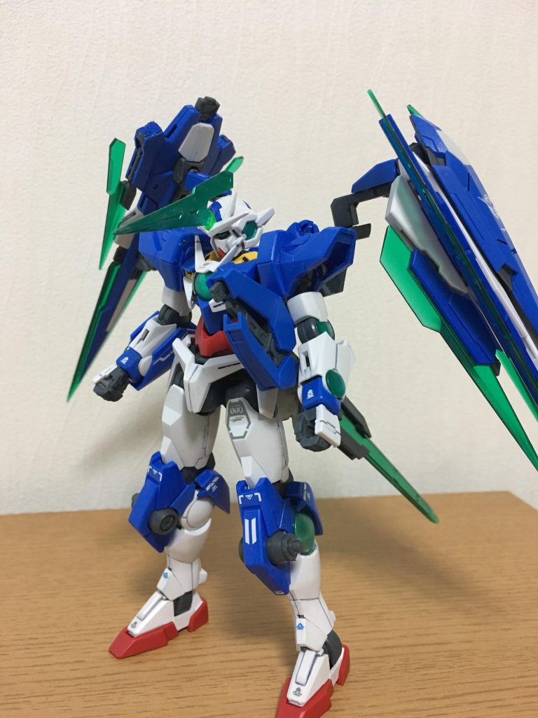 00-Qan[T]7s/G
さらに火力を上げた形態。
ここで始めてツインライザーソードを発動可能。