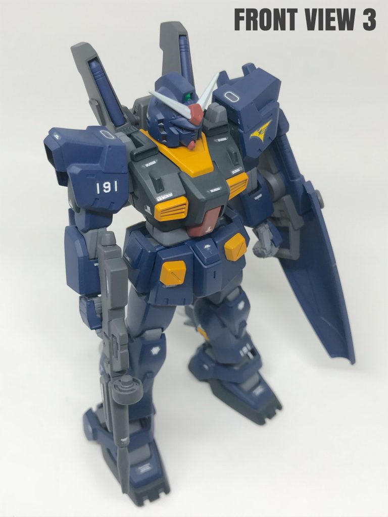 マークⅡ君と同じ、上斜めアングル撮影。
肩はジムカスを使用。 出っ張り部分を
カットして、市販パーツでディテ アップ。
ビームサーベル ホルダーも、ちゃんと
プラ板で囲って加工してますよ〜 (●´ω`●)