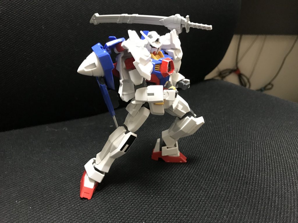 トランザムしてからの抜刀術が必殺技です。
腰に当てれるようにアームを増設しないと💦