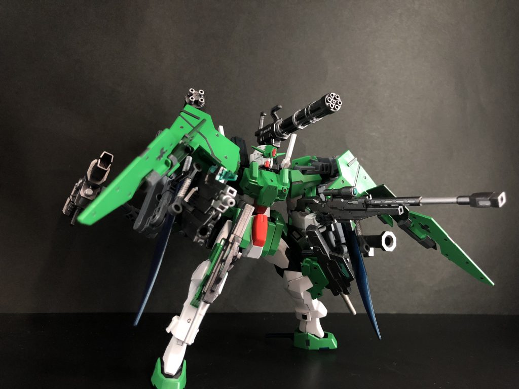 砲身を前方に向けて一斉射撃！