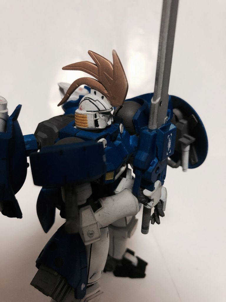 ## クエスト内容
このクエストは敵味方の総撃墜数が100,010機に達した時点で終了し、撃墜数、被撃墜数などでスコアを換算するもの。時間制限なしコンティニューは何回でも可(ただし少なければ少ないほどスコアは上がる)
トールギスXⅢは100,009機目が落とされた時に現れるラスボスである。単体での戦闘力はそれほど高くないが、連戦による精神的疲労やダメージの蓄積で撃墜されてしまうことが多くなるだろう。ダメージマネジメントをしっかり行おう。
リーオーを含め、10万機近くもNPDを倒す高難易度クエストであるため、フォースによる参加が望ましい。
トールギス XⅢの思考ルーチンはトレーズ・クシュリナーダのものが反映されており、メガ・バスターライフルは滅多に使わずヒートサーベルによる剣戟を繰り出す。