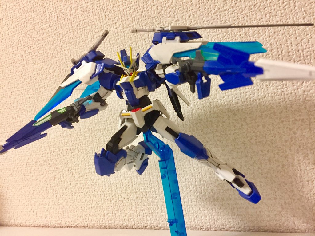 この形態では、武器は今までと同じように使用している。