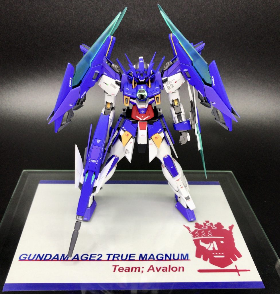 一応チャンピオンの機体なので台座のマークもアヴァロンにしておきました。