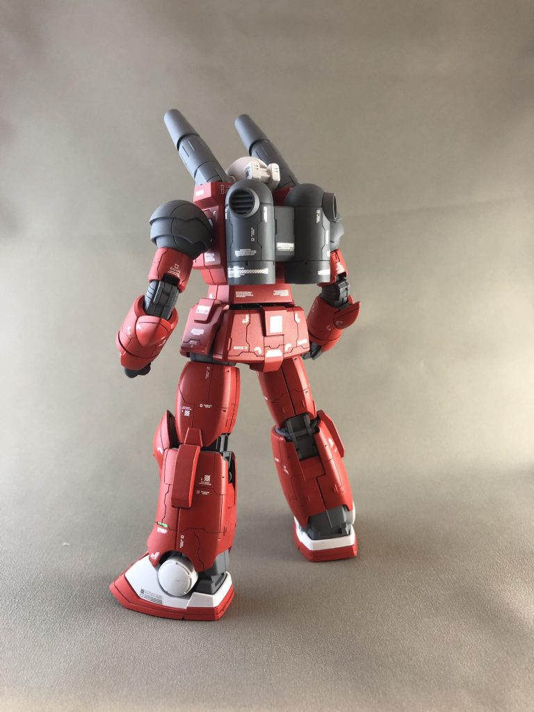 頭部の後頭部はリヴァイブ版のアンテナ基部を貼り付けてますが、真鍮線のアンテナを未だつけてません、、。