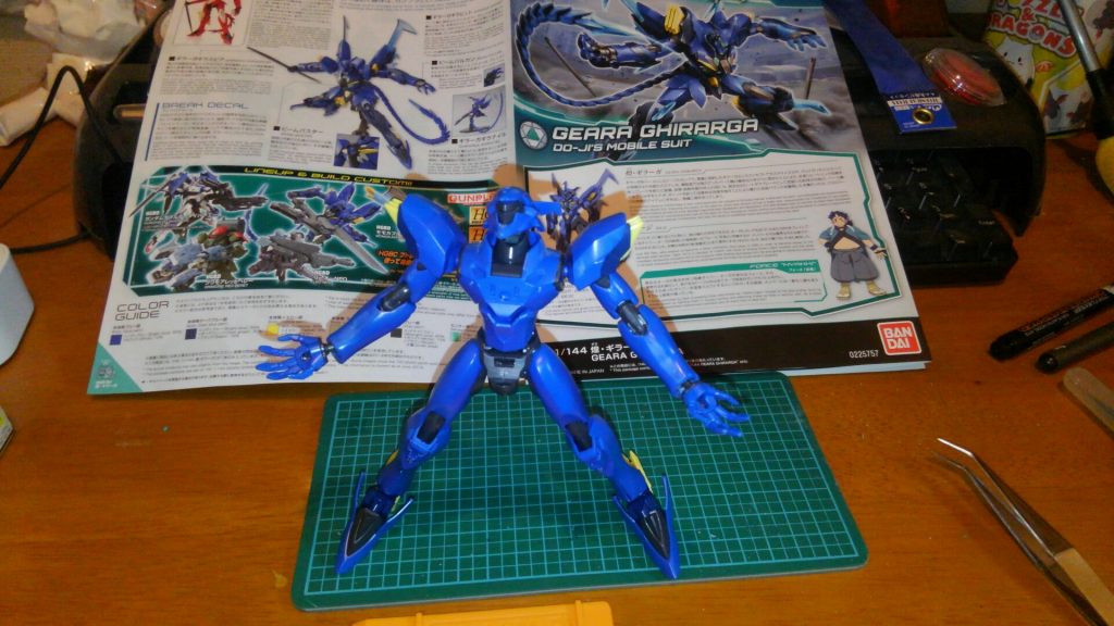 素体仮組。この時点では方向性が全く決まっておらずコンテストの期日が迫る中悩んでばかりでした(笑)
コンテスト開催告知の翌日に本体買って組立開始したのに日にちだけが過ぎてゆく・・・(´；ω；｀)