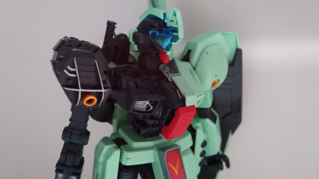 フレームは一部塗りたかったのでABSではないキットを使用