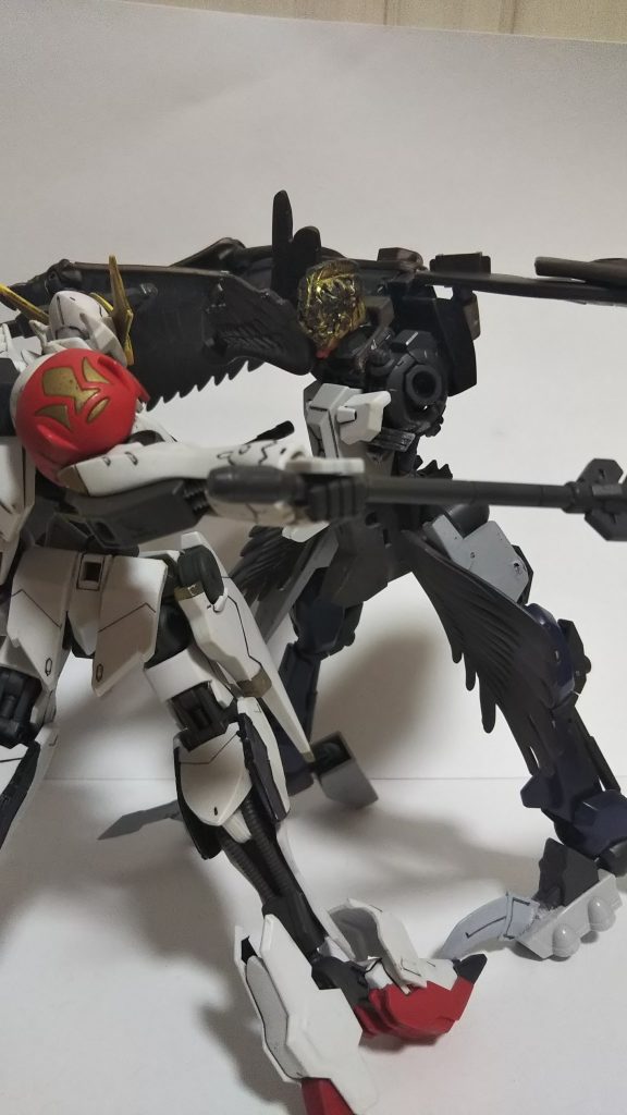 メイスで腕をスパーン!