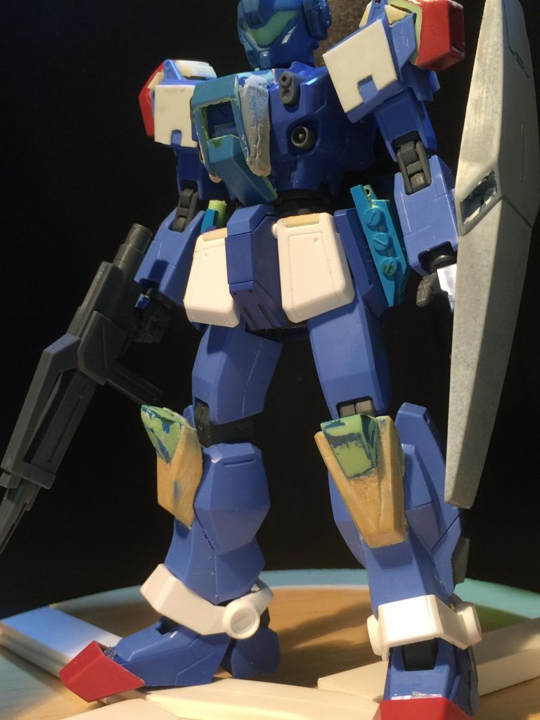 ほぼ塗装前。スカートとアンクルガードはＮＴ1から拝借。