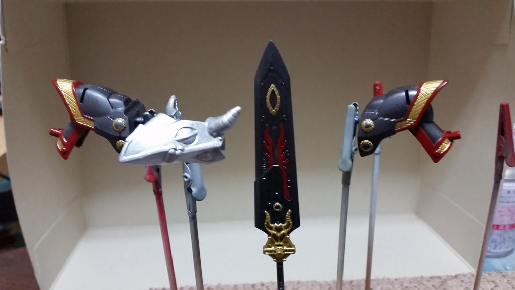 細かい装飾の塗装が多いためかなり神経使いますが、完成した時は達成感がすごいです。