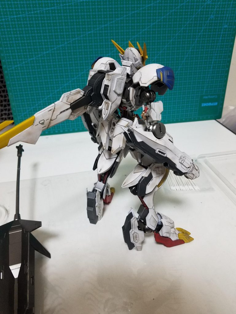 しっぽの黄色はこれまた初挑戦のキャンディ塗装で。 汚しとはあいませんでしたがw