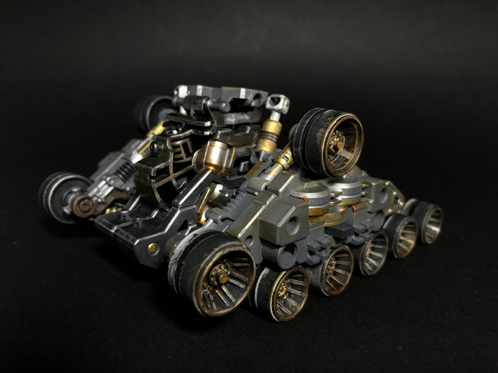 内部構造も塗装