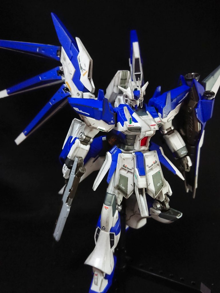正直Hi-νを買おうとして店頭にないから代わりに買ったキットなんですが組んでみたらかっこよくてお気に入りになりました