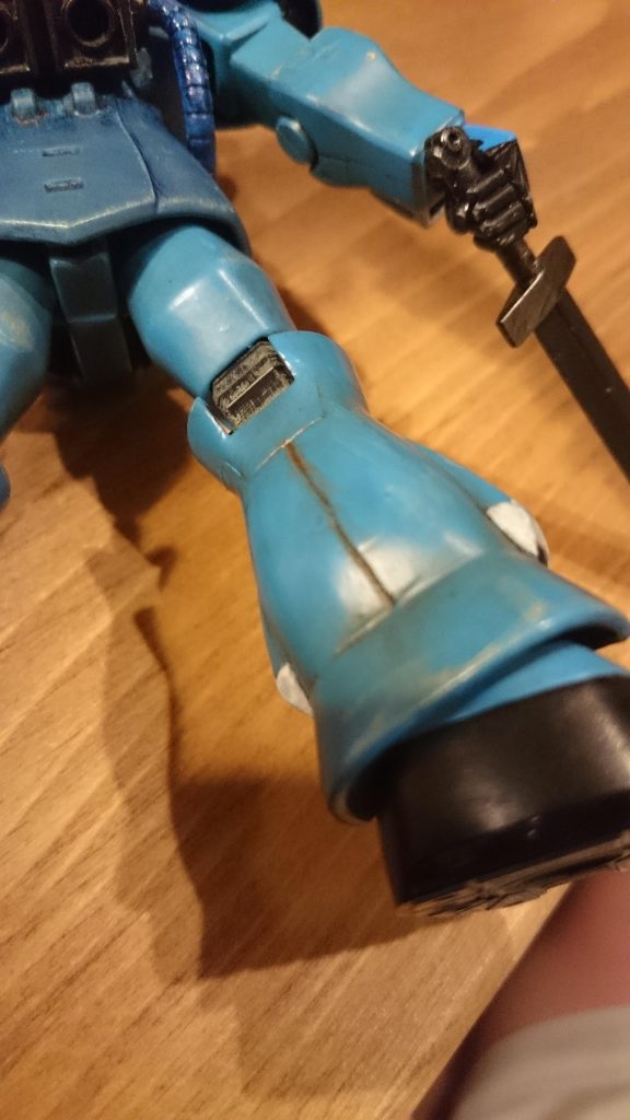 こんな感じに全身汚しまくりです。