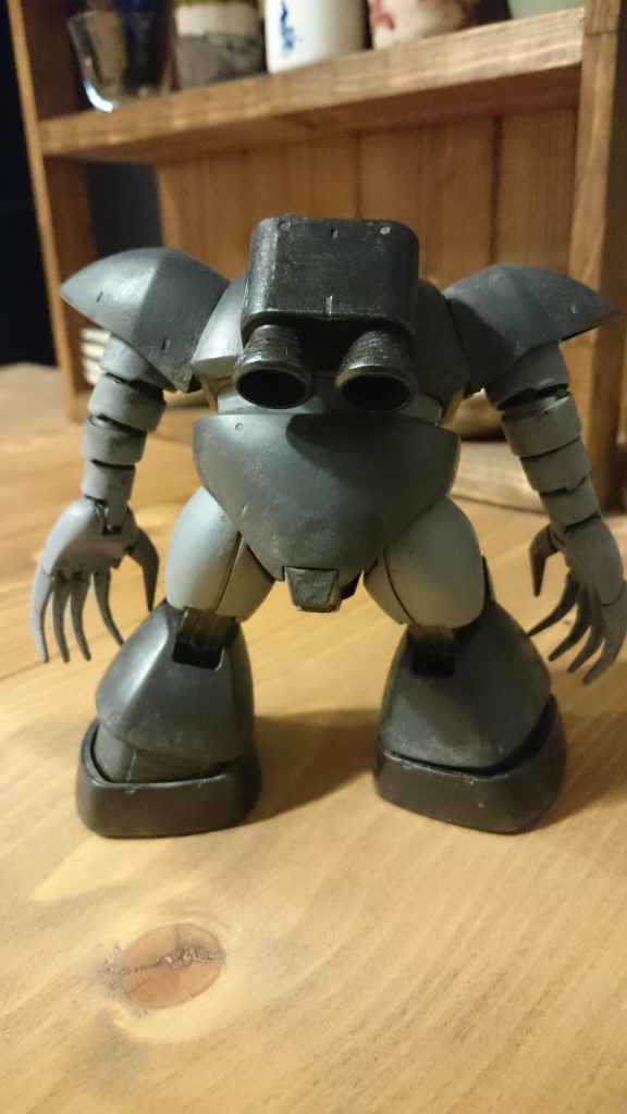 後ろも素組みです。工夫まったくなし。