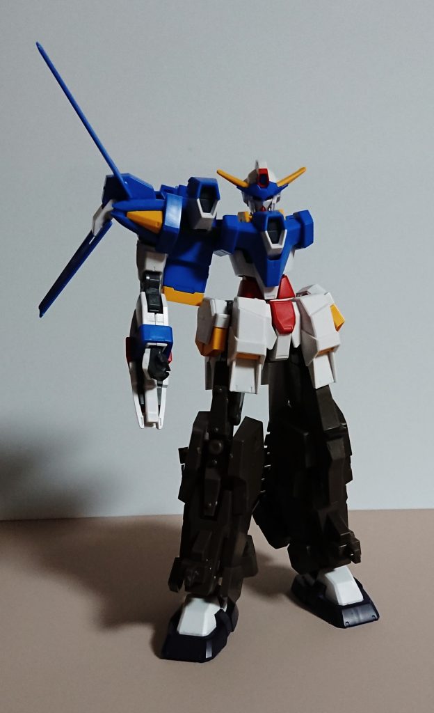 が本来元になる部分を肩に付けてビーム砲に出来れば
良いと思ったが上手く行かず断念