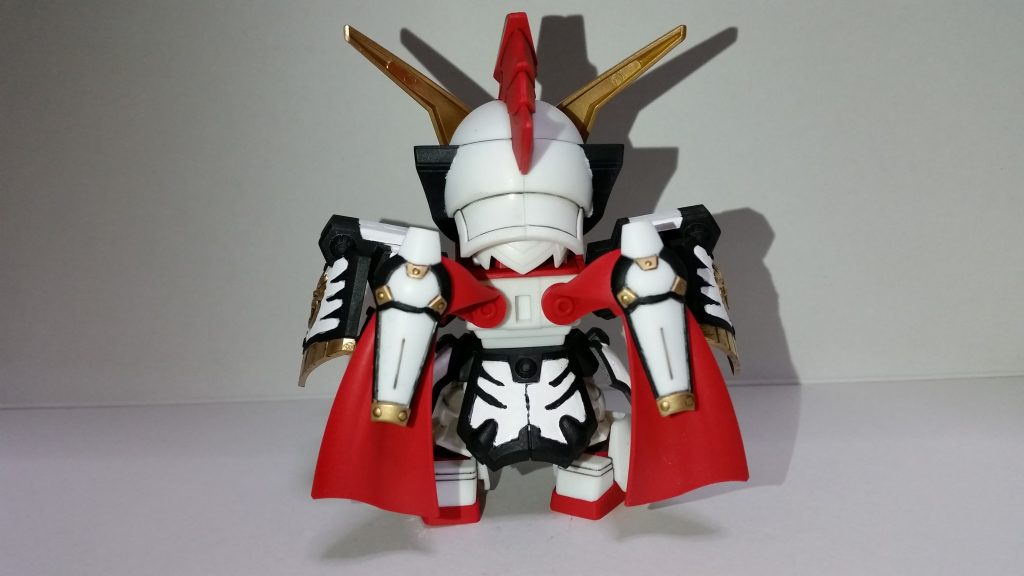 孫権ガンダム
江東に轟を築き、君主となった姿。父・孫堅から白虎の鎧を受け継いだ。
こちらも部分塗装で仕上げています。