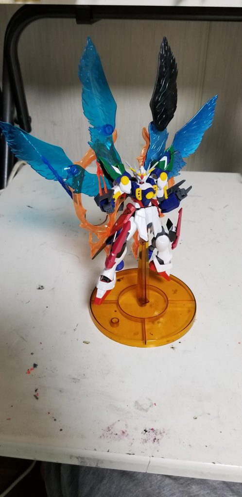 初期案です。ここから下半身部分が変化していきます。