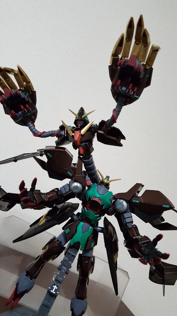 胴体開口部、背部ユニット両手での一斉射
デッドエンドフルバースト！！