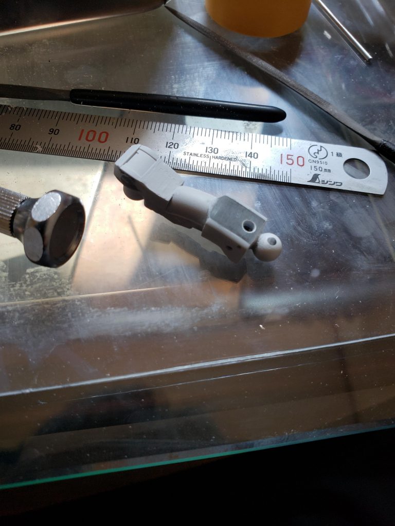 背骨の延長はフルメカニクスには必須だと思っているので迷わず加工