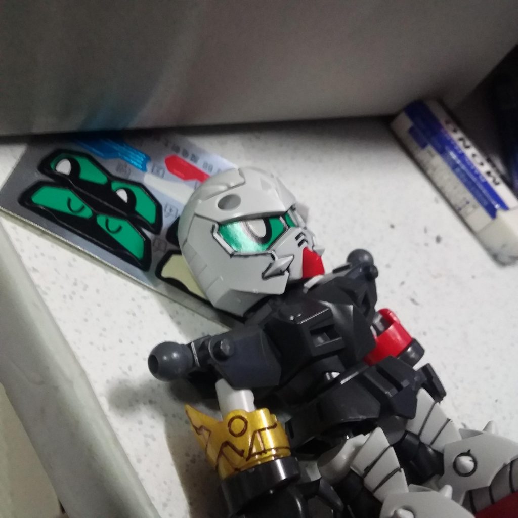 目の横のスミ入れ