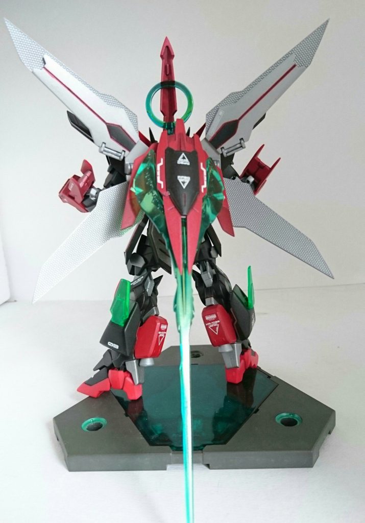 ・「緑天輪 ヴォアチュールハイロウ(りょくてんりん-)」頭部に展開する加速エネルギーを作り出すフィールド。その名の通り、小型のヴォアチュールリュミエールなので戦闘が続くほど無限に加速していく。・「後速斬 バック・トゥ・ザ・ザン(こうそくざん-)」バックパックの上下により後方からの敵に切りかかることが可能。・「飛幽牙 ソードファンネル(ひゅうが-)」各部ブースターから発生する余剰エネルギーから作り出されるファンネル。能力は前回のディナイアル・リザレクトの持つエゼルビットと同様にCファンネルと酷似している。遠隔操作によってスタン効果のある突撃攻撃を行い、円陣を組ませることでバリアを発生させる。相変わらず飛距離はファンネル・ビット系としてはかなり低く、一方的な攻撃とはならない。