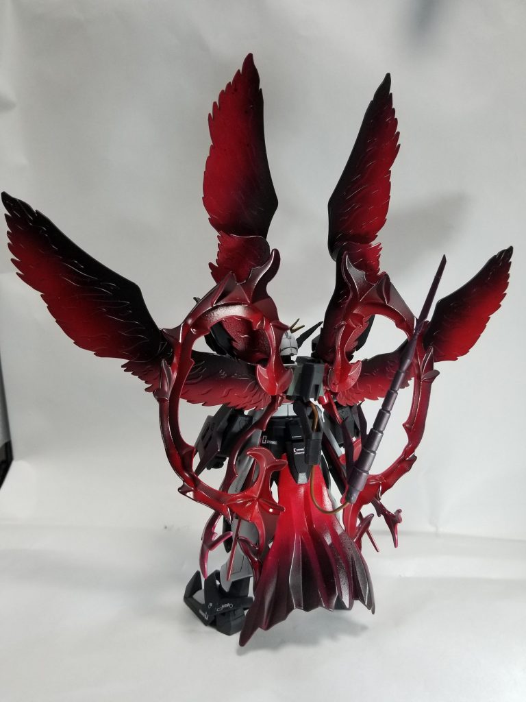 魔王バースト状態背面
翼の圧倒的厨二感……。