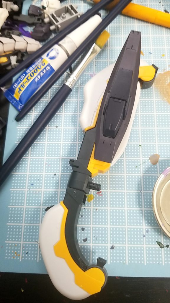 サブレッグにはサイフォスのブースターを接着