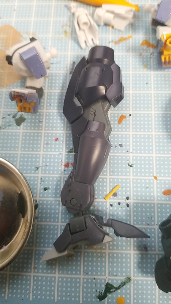 脚は丸々Gサイフォスのものを採用踵にパーツを付けて反転させている