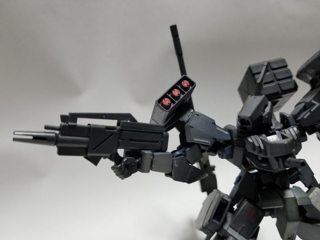 中距離のライフル。ジェガンのライフルを切り貼りしたオリジナル銃