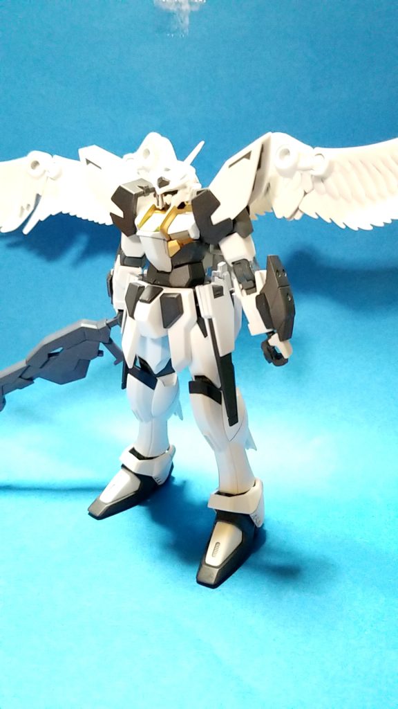 フル装備  スカイハイウィングスの小さい翼と、ガンダムダンタリオンのベオネットを持たせています。