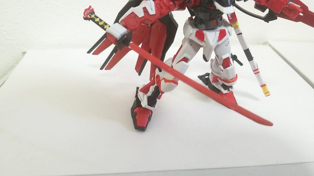 胡蝶刃『紅桜』
刀身が真っ赤な刀