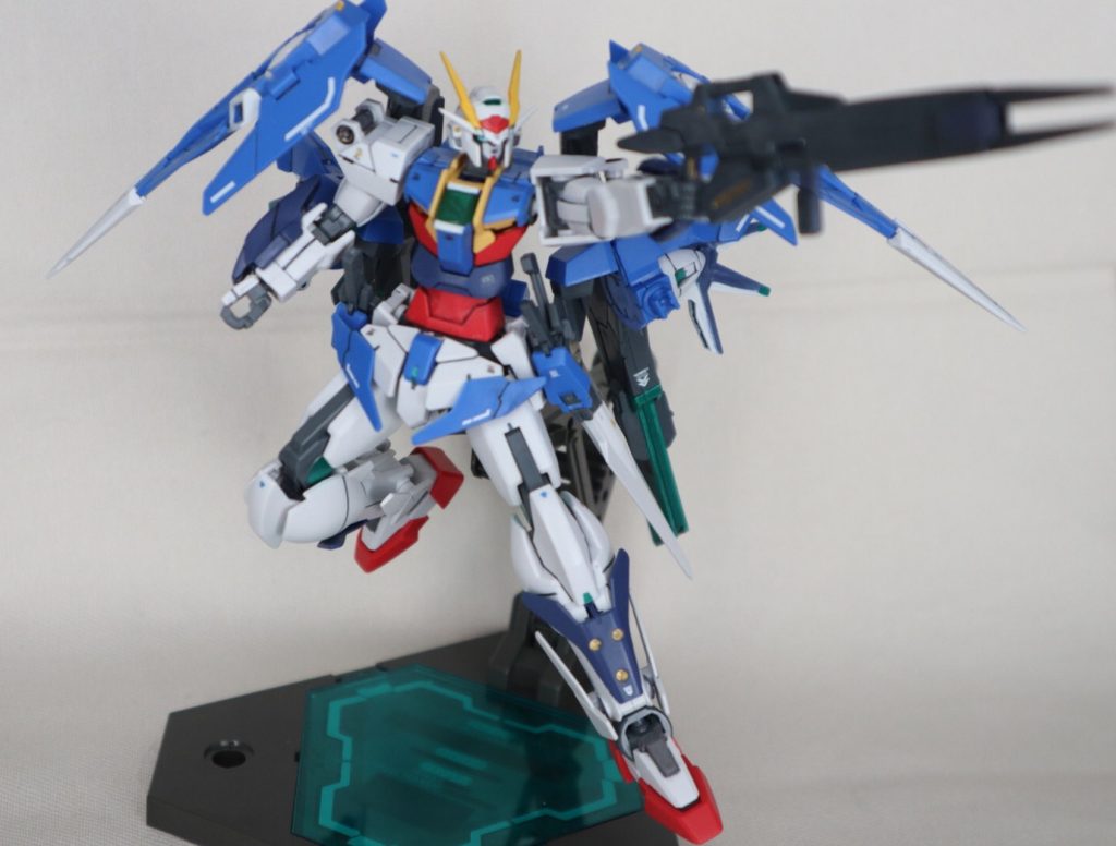 ポージングがよくわからず。皆さんみたいにカッコよく構えさせたい。