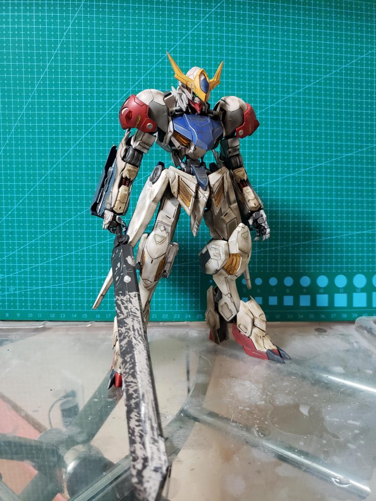 汚しとチッピングをやり過ぎなくらいやってみようと思いつき作成しました。